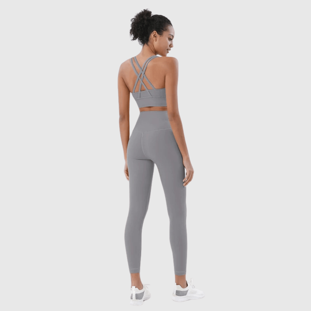 Get Active in Style: High-Waisted Spandex Leggings & Sports Bra Set! 🔥